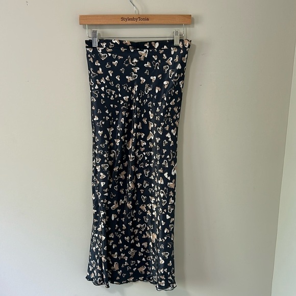 Free People Kendall Satin Slip Midi Skirt Hearts Slip On Valentine Sz XS - Picture 3 of 14
